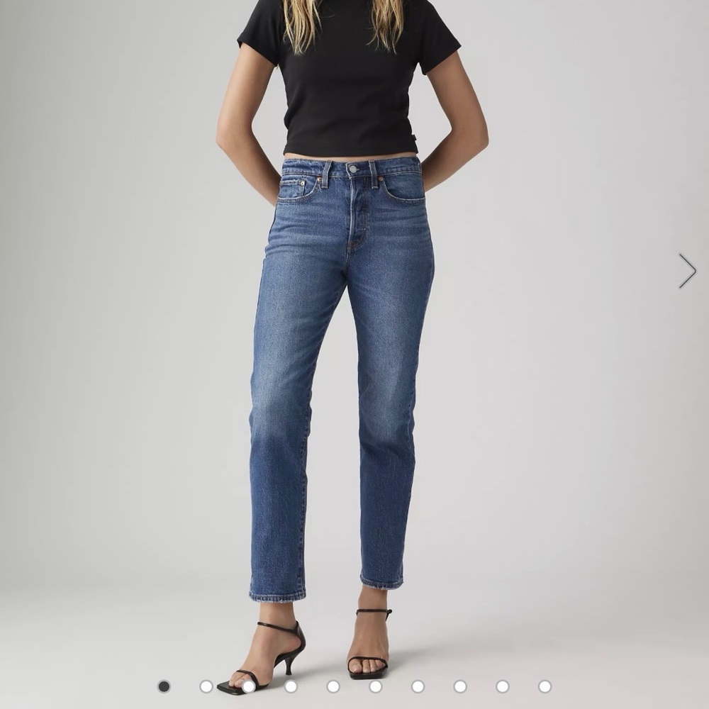 Levi’s Wedgie Straight Ankle Jeans